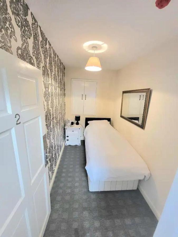The Dublin Packet - Single Room 2 Holyhead Exteriör bild